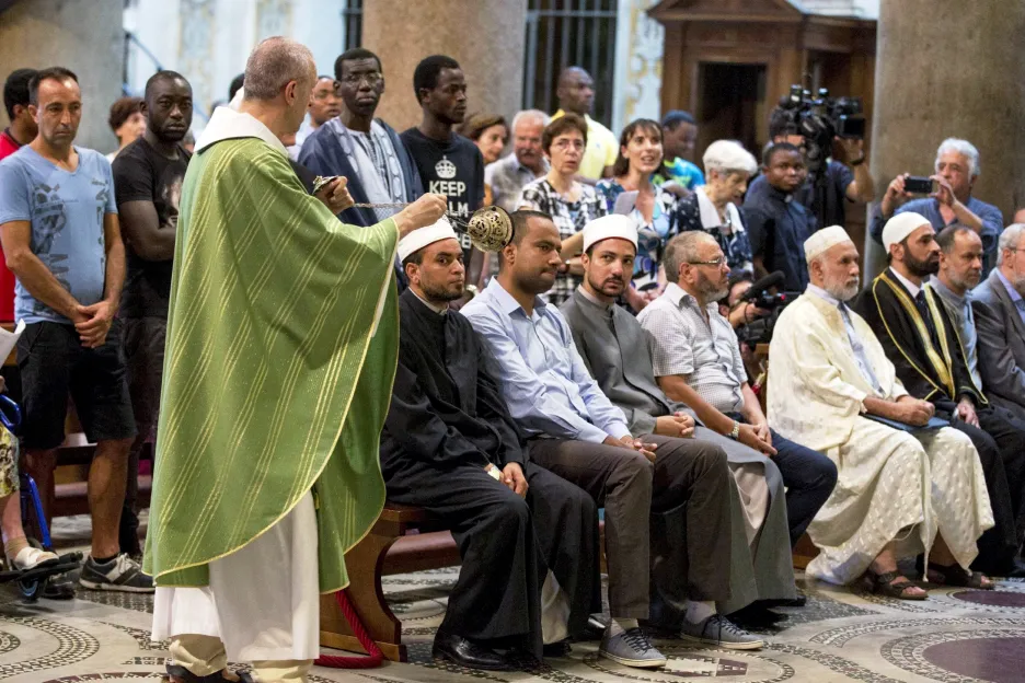 Muslimové na bohoslužbě v bazilice Panny Marie v Římě