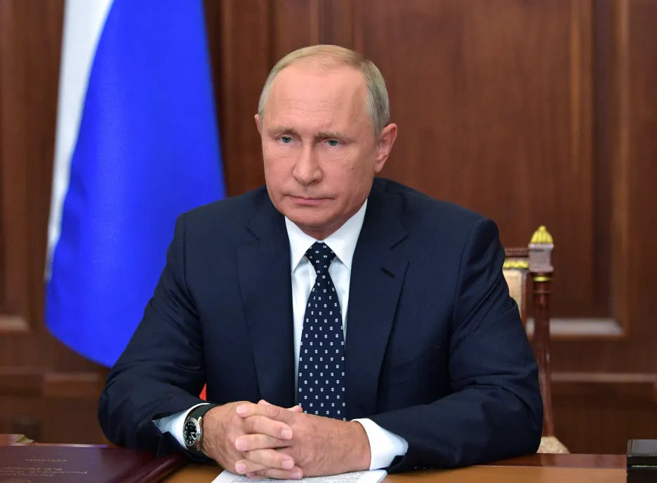 Vladimir Putin mluví v televizním rozhovoru o penzích
