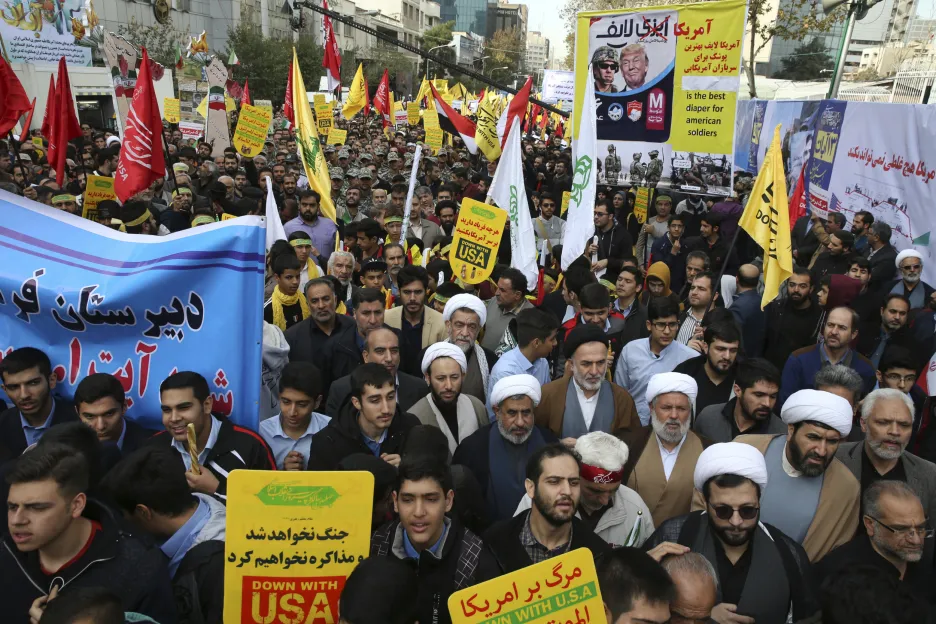 Protiamerická demonstrace v Íránu
