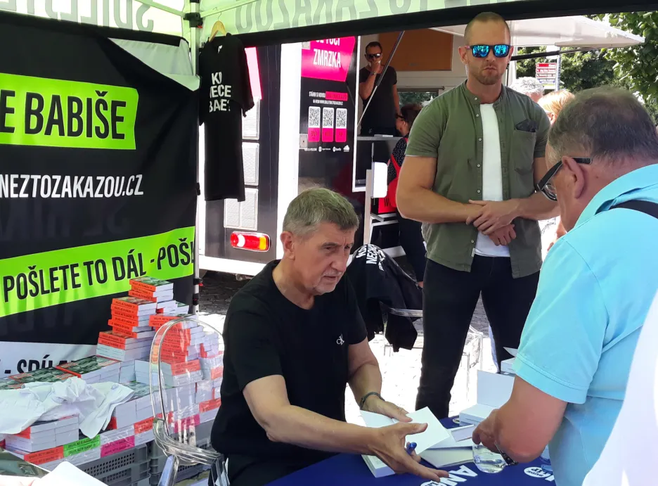 Andrej Babiš v Průhonicích na předvolebním setkání s voliči 