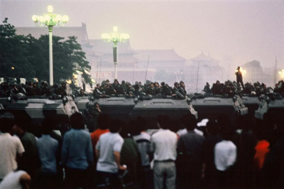 Zásah čínské vlády na náměstí Nebeského klidu (Tchien-an-men)