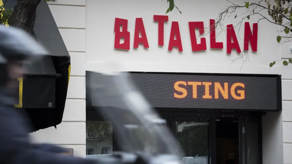 Rok po teroristickém útoku otevírá klub Bataclan vystoupení Stinga