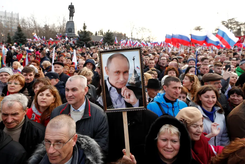 Shromáždění v Sevastopolu u příležitosti čtvrtého výročí anexe a návštěvy Putina