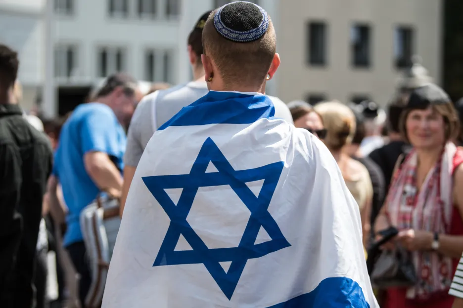 Demonstrace proti antisemitismu v Bonnu
