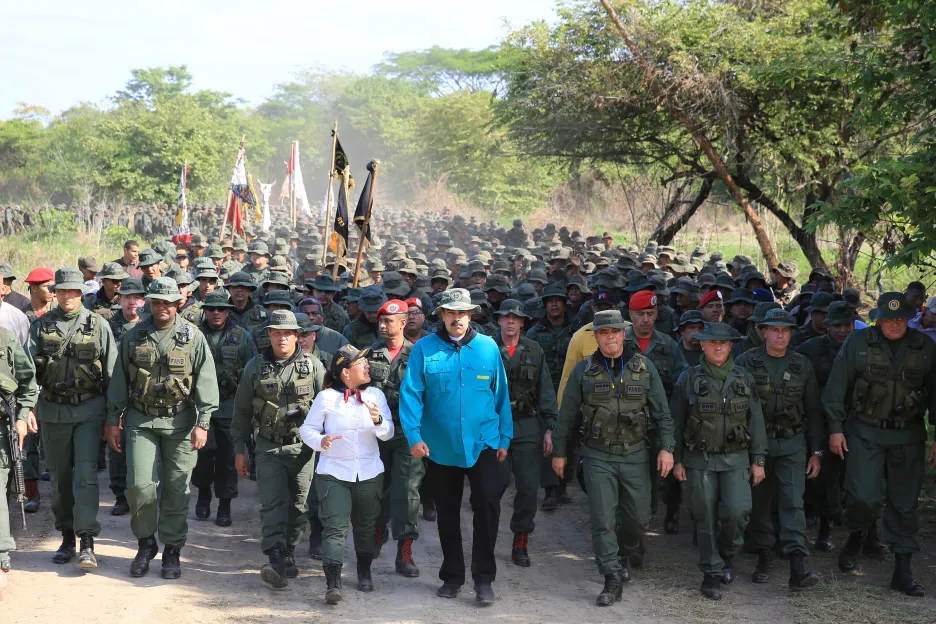 Nicolás Maduro s vojáky