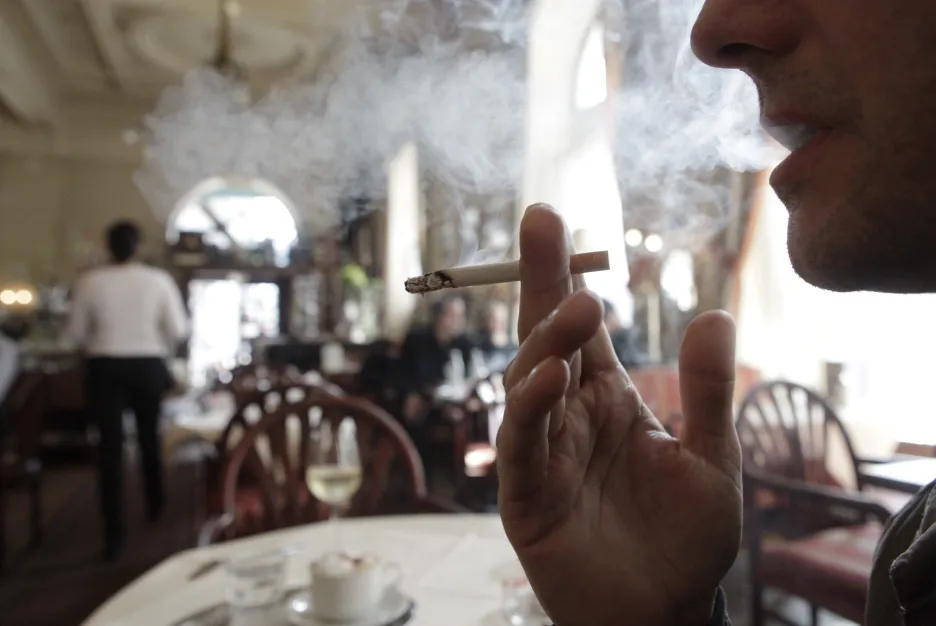 Rakouské kavárny budou od listopadu výhradně nekuřácké