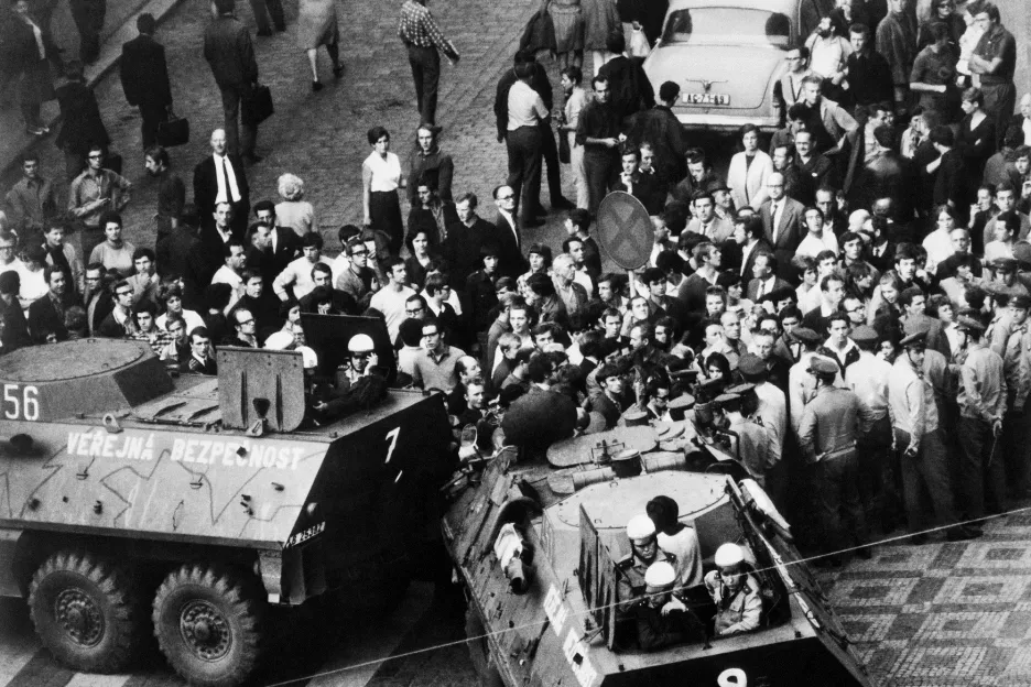 Demonstrace 21. srpna 1969, zákrok příslušníků Veřejné bezpečnosti na Václavském náměstí
