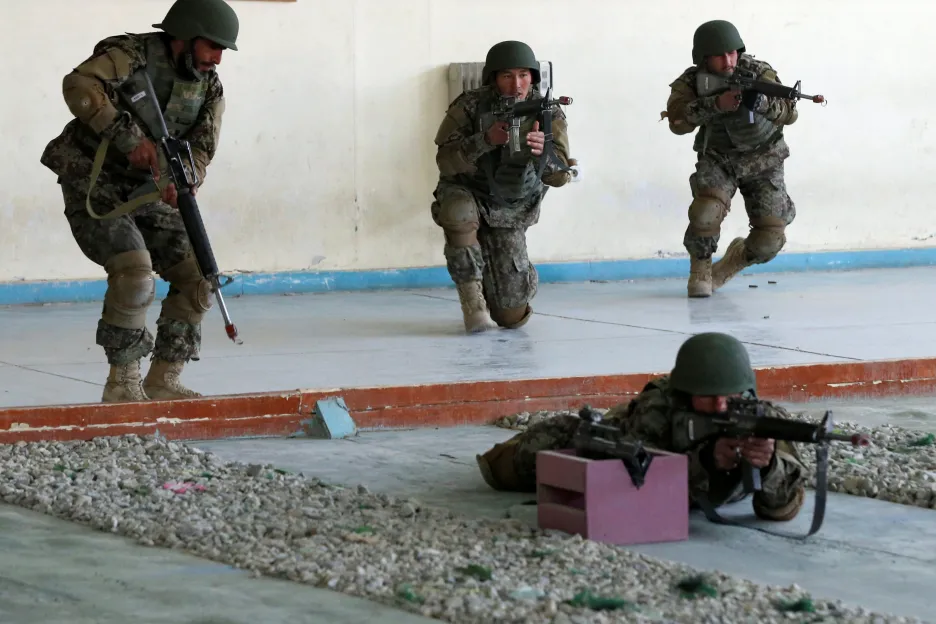 Afghánští vojáci na cvičení