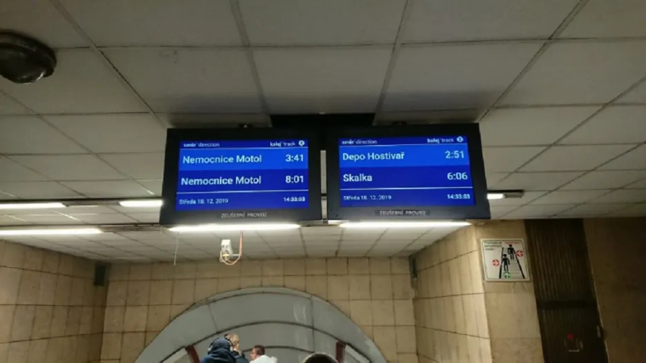 Informační tabule v metru