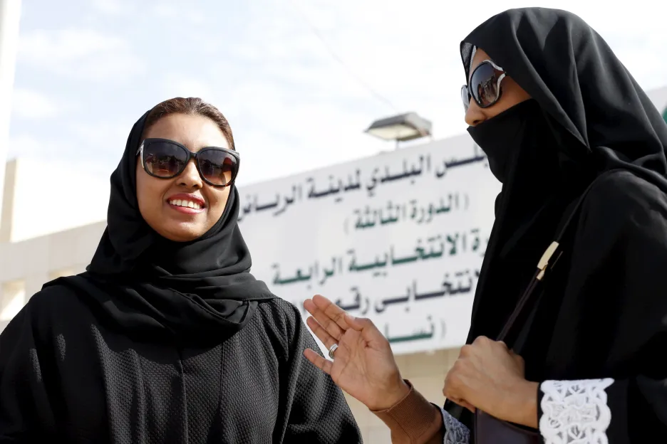 V Saúdské Arábii šly ženy poprvé k volbám