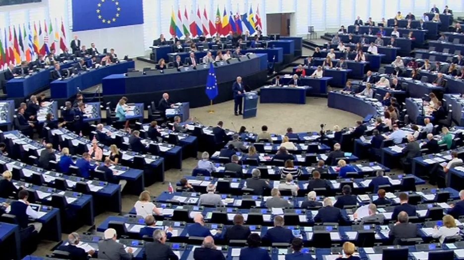Jean-Claude Junkcer v Evropském parlamentu při projevu o stavu Unie