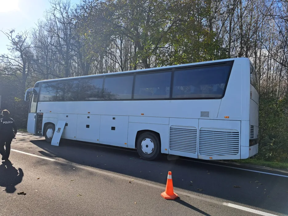 

Na Slovensku havaroval autobus s českými turisty. Devět lidí se zranilo

