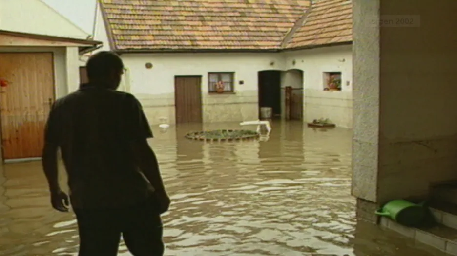 

Záplavy 2002 způsobily dva extrémní deště. Toto spojení bylo mimořádné v celé střední Evropě, ukazuje analýza


