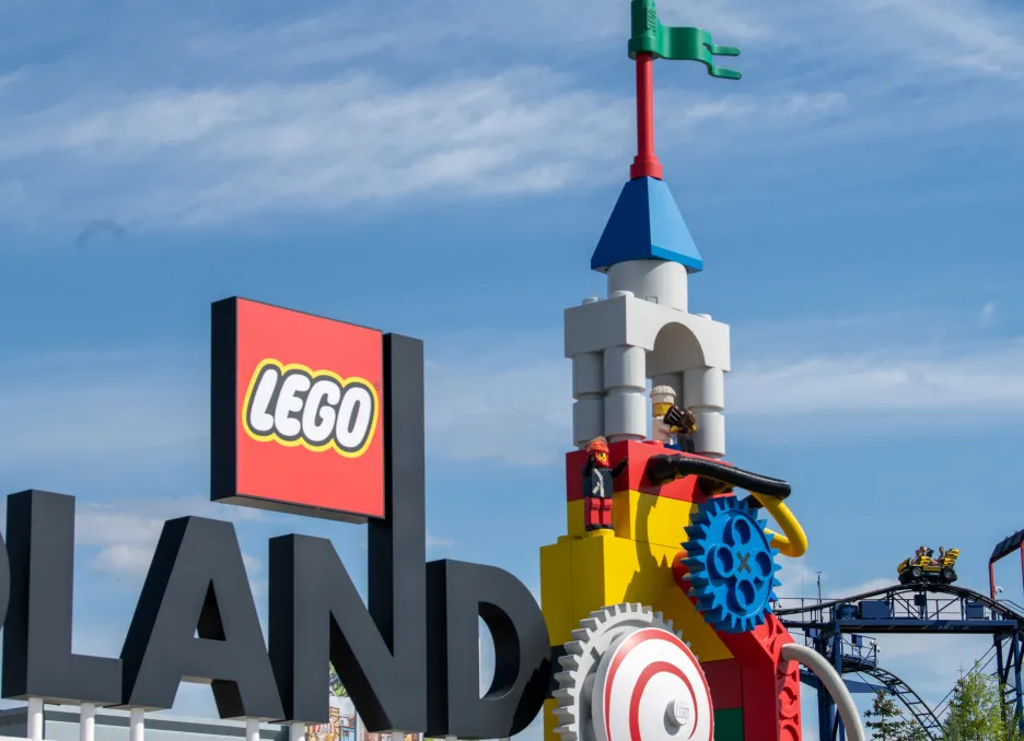 

V bavorském Legolandu se srazily soupravy horské dráhy

