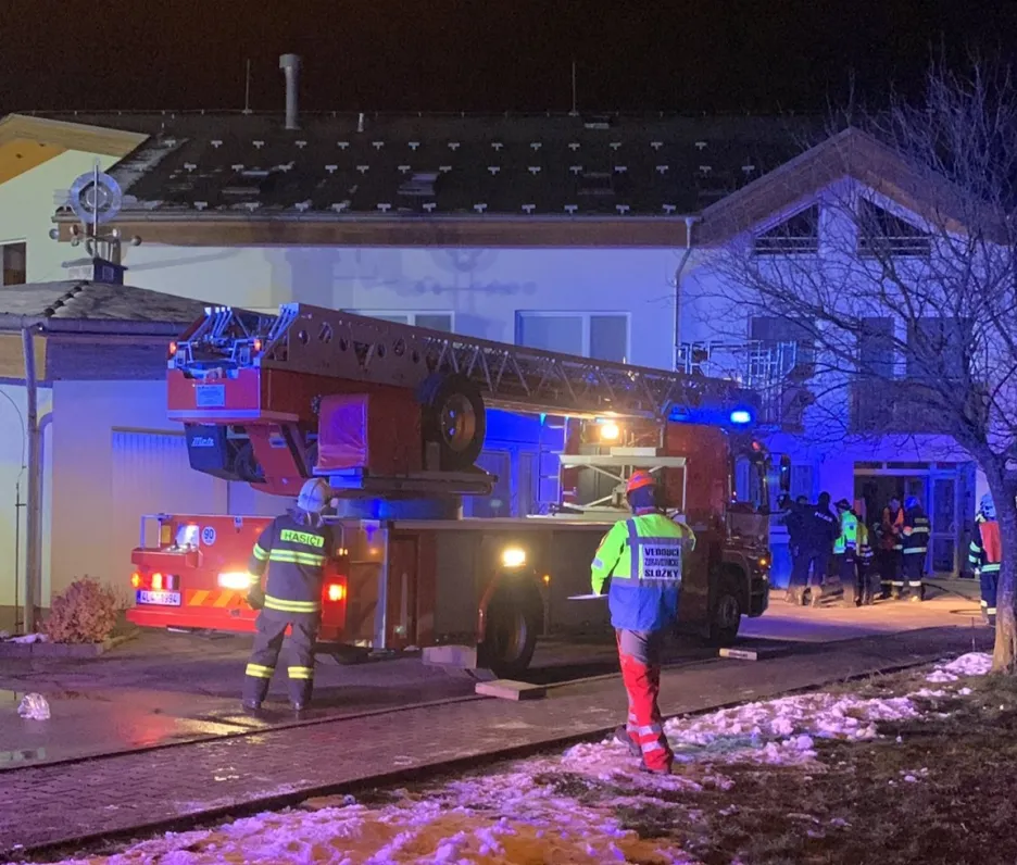 

Požár pečovatelského domu na Semilsku vyšetřuje policie jako obecné ohrožení z nedbalosti

