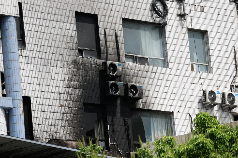 

Počet obětí požáru v pekingské nemocnici vzrostl na 29

