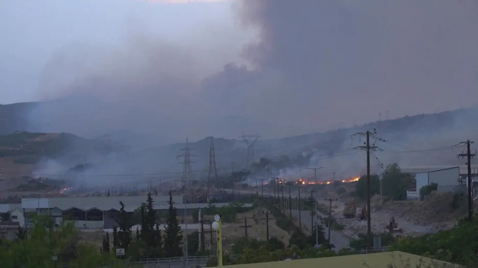 

Všechny požáry v Řecku jsou pod kontrolou, riziko ale zůstává vysoké 

