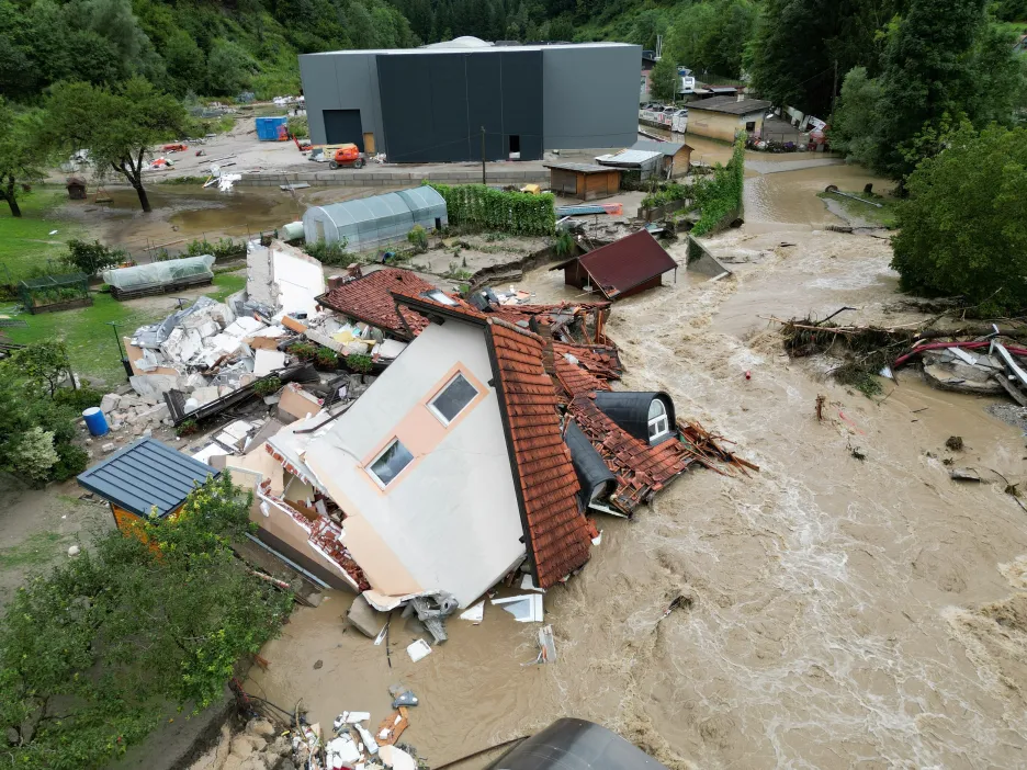 

Záplavy postihly dvě třetiny Slovinska, evakuovat se musely tisíce lidí

