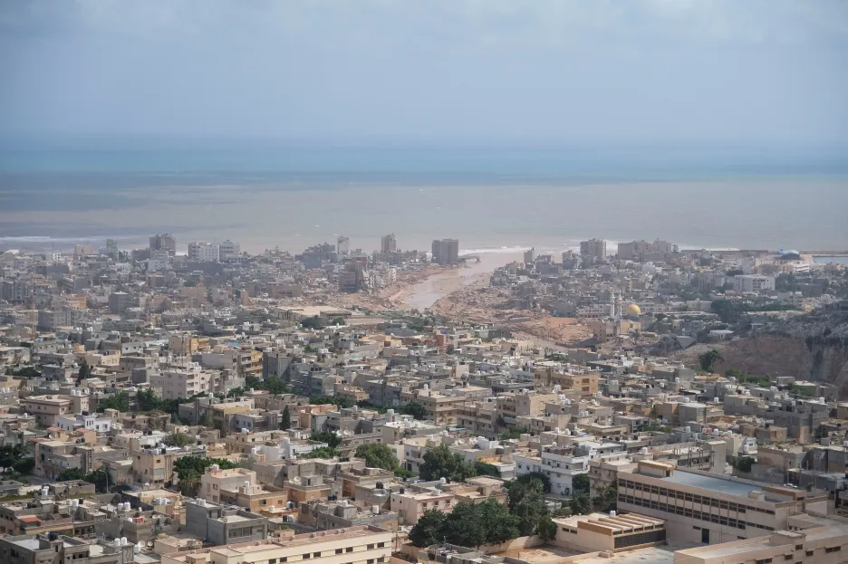 

Záplavy v Libyi mají přes pět tisíc obětí. Moře vyplavuje další těla

