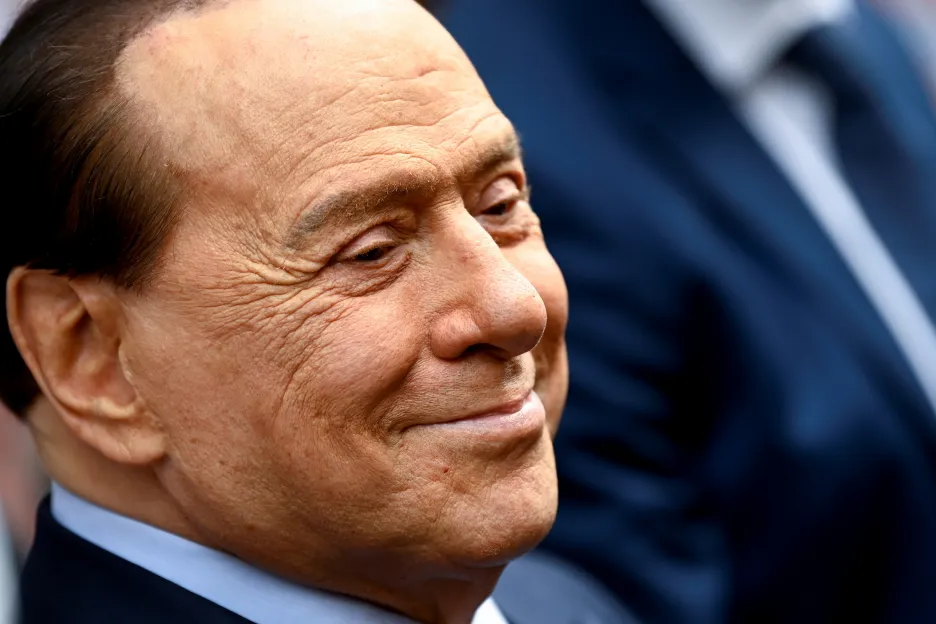 In Italia eleggeranno un presidente.  Draghi ha le migliori possibilità, ma Berlusconi ha anche ambizioni — T24 — Televisione Ceca