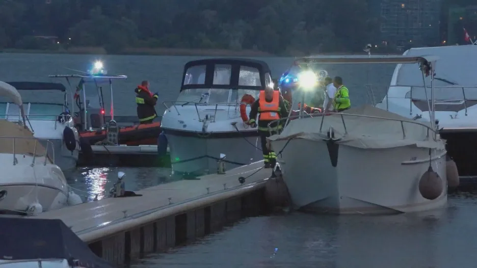 Membri dei servizi segreti italiani e israeliani sulla nave affondata nel Lago Maggiore — ČT24 — Televisione ceca