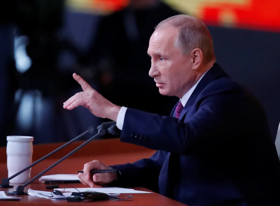 Video Události: Putin uspořádal tradiční výroční tiskovou konferenci
