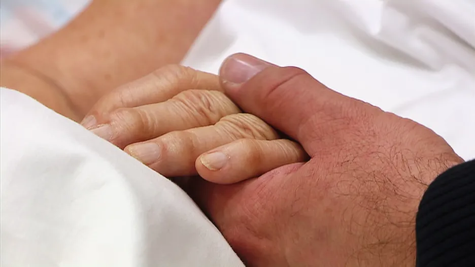 Video Události: Pojišťovny začnou hradit paliativní péči