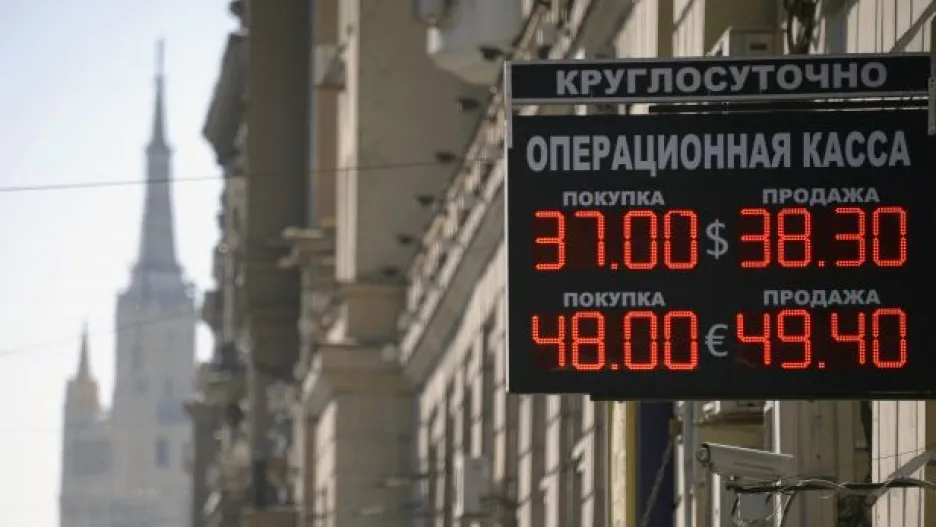 Video Ruská ekonomika má problémy, přiznal Medvěděv