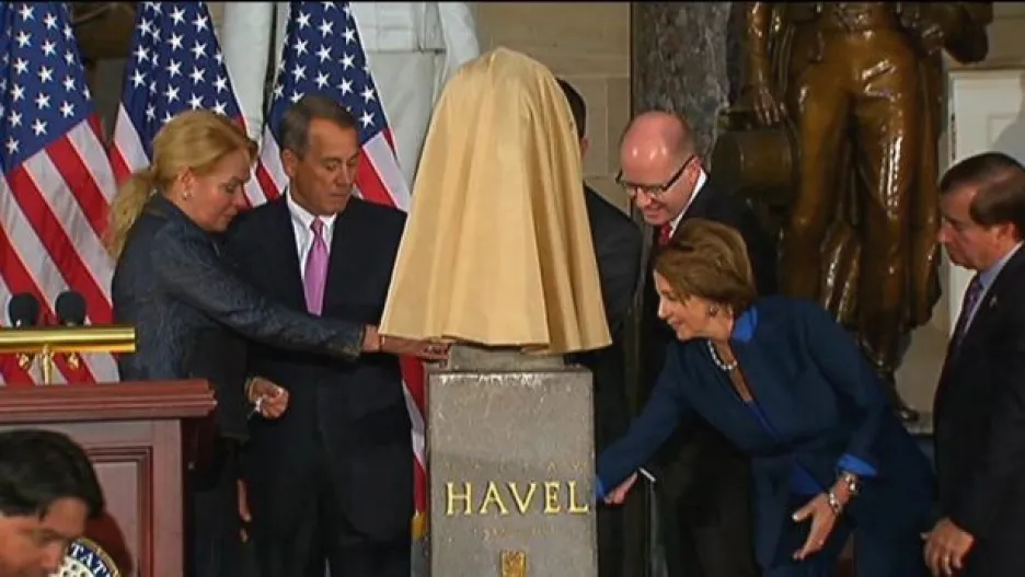 Video Události: Václav Havel má bustu v Kapitolu