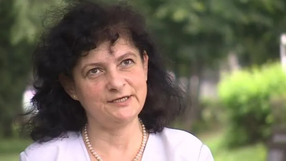 Video Péči o nemohoucí příbuzné popisuje Vítězslava Kubíková