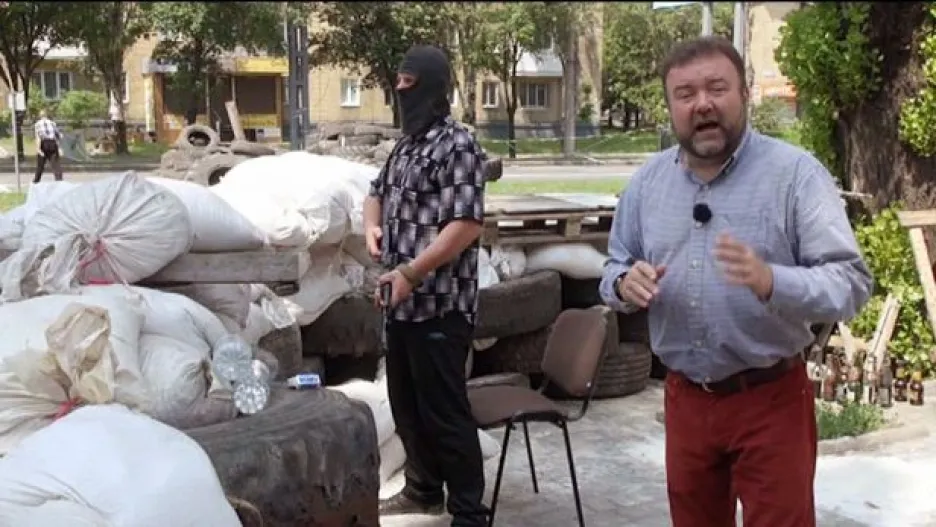 Video Vzbouřenci v Doněcku posilují pozice a stavějí barikády