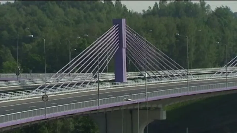 Video Poláci otevřeli dálnici mezi Bohumínem a Katovicemi
