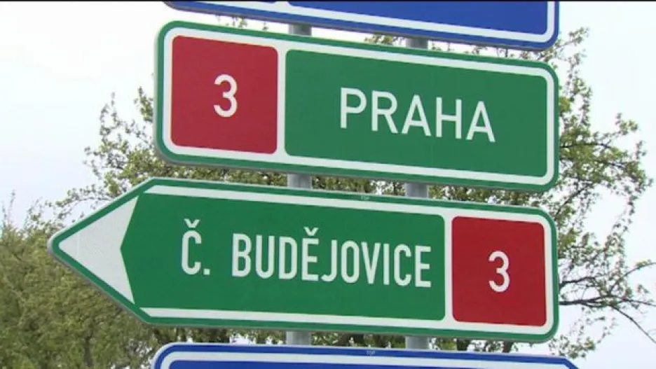 Video Dopravní značení v Česku je podle expertů příliš složité