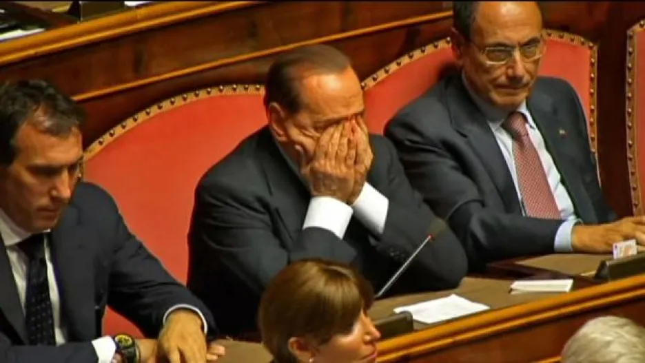 Video Senátoři vyloučili Berlusconiho ze svých řad