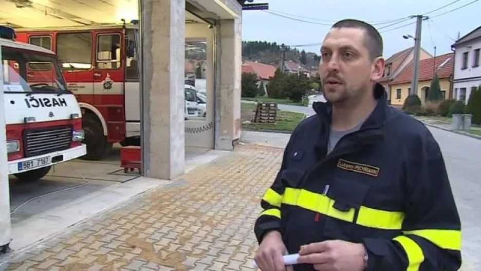 Video O požáru haly hovoří hasič Lubomír Pechmann z SDH Luleč