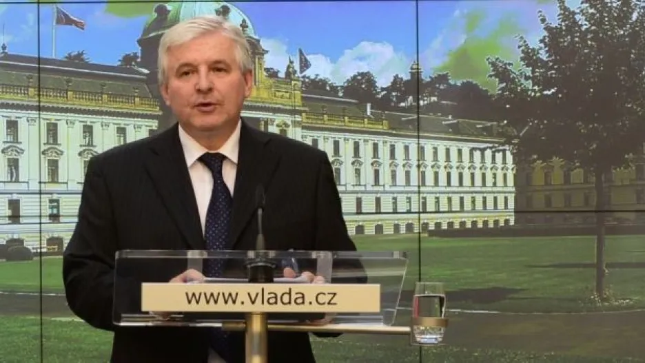 Video Premiér Rusnok představil priority své vlády