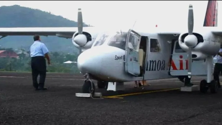 Video Souboj o kila na palubě Samoa Air