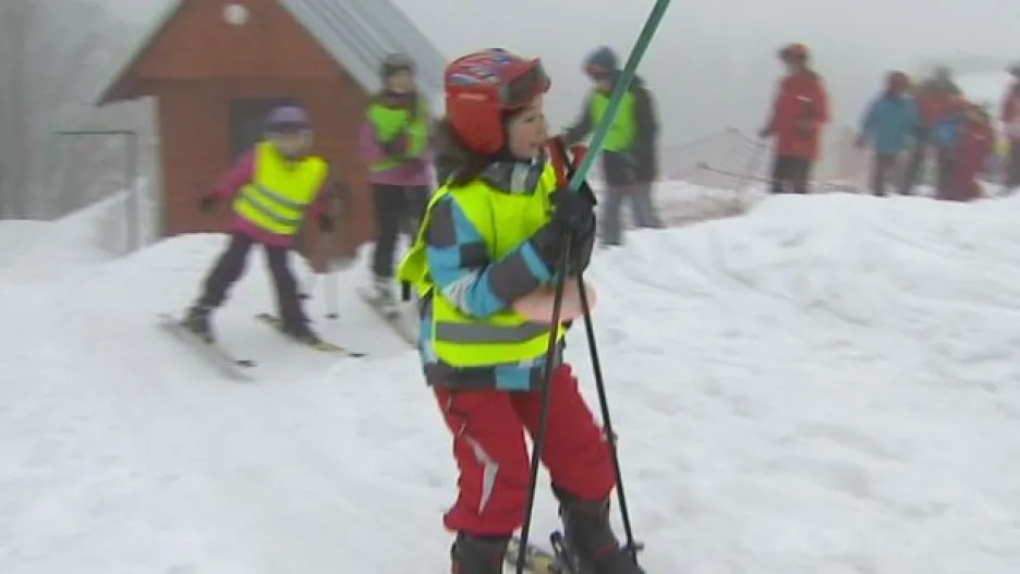 Video Zájem o lyžařské kurzy upadá