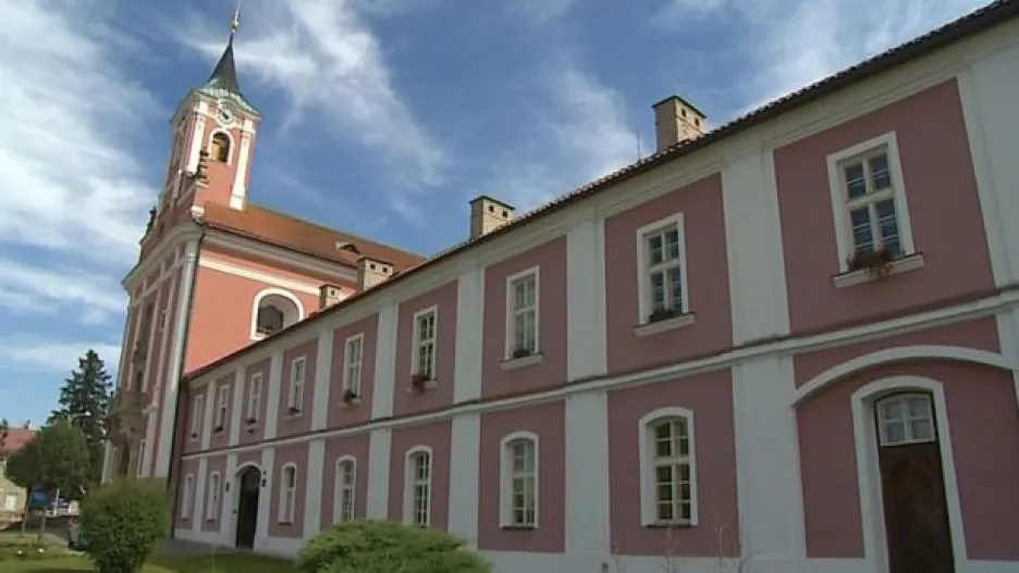 Video Oprava kostela ve Štípě