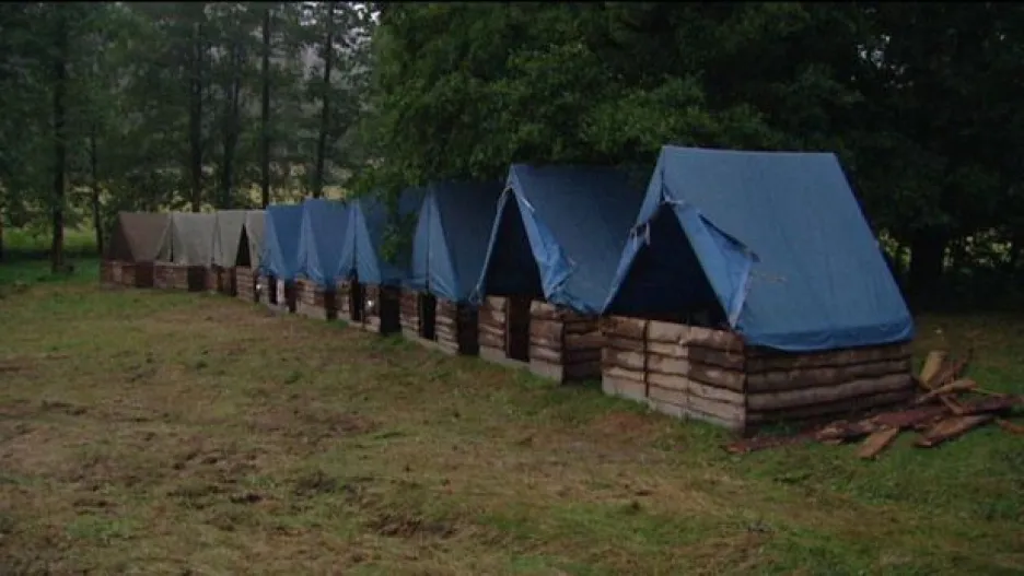 Video Tábor v Chřibské se musel kvůli počasí přesunout