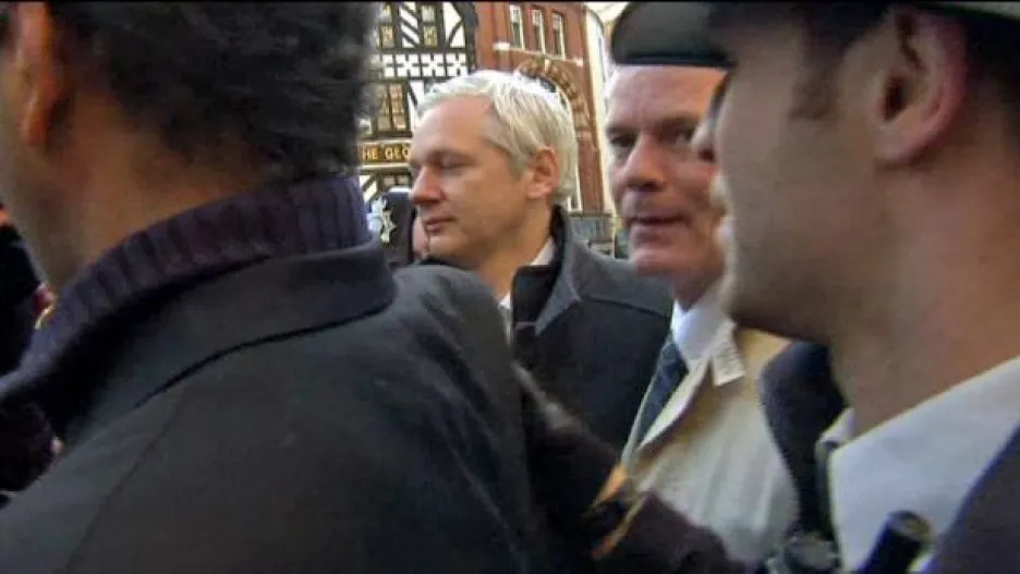 Video Soud projedná odvolání Assange