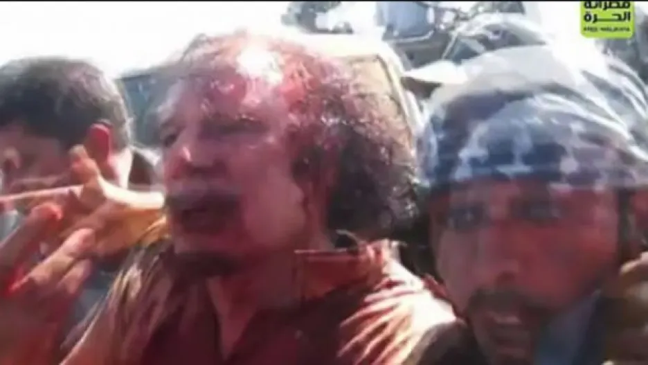Video Otazníky kolem Kaddáfího smrti