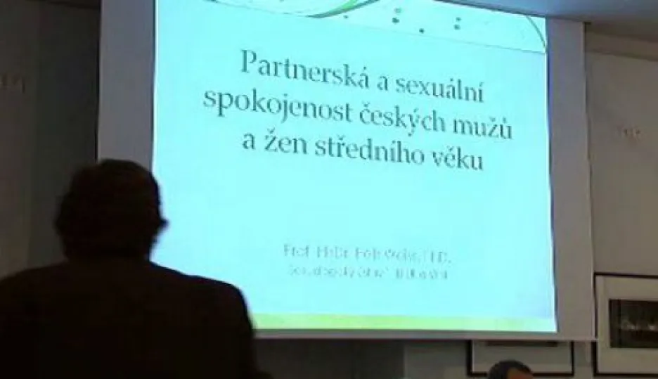 Video Se svým sexuálním životem jsou spokojeny tři čtvrtiny Čechů