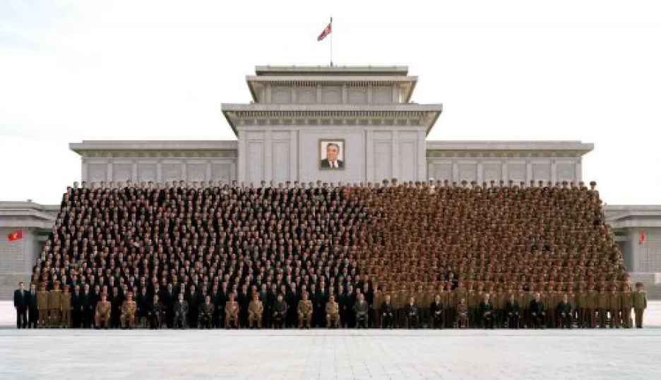 Video Před polednem o rodu Kimů