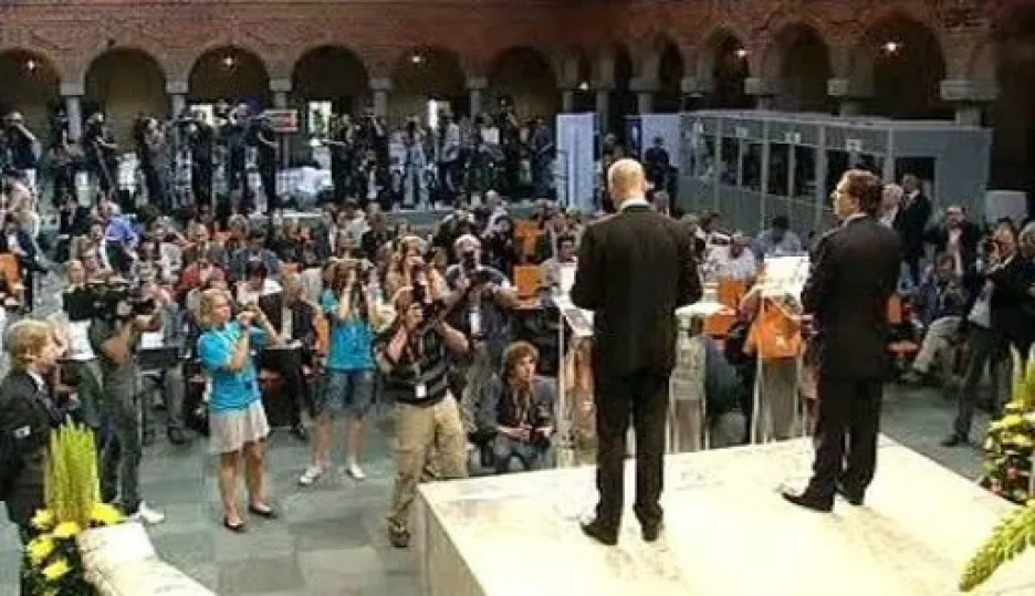 Video Brífink Fredrika Reinfeldta a José Manuela Barrosa