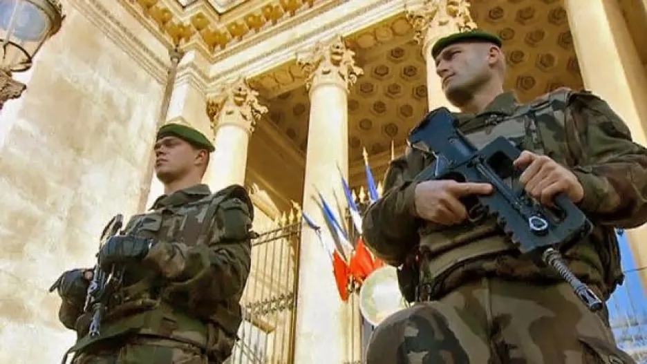 Video Francie zabránila teroristickému útoku