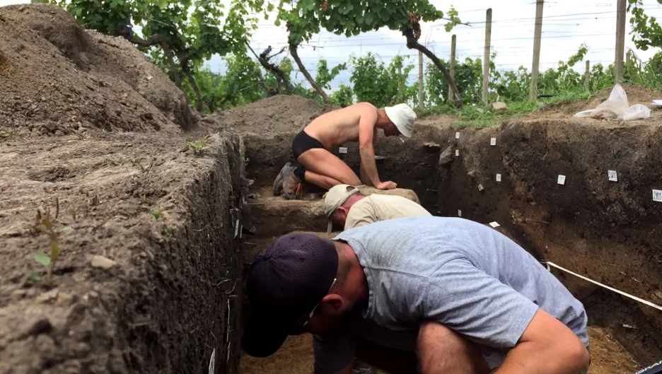 Video Archeolog David Rožnovský popisuje naleziště