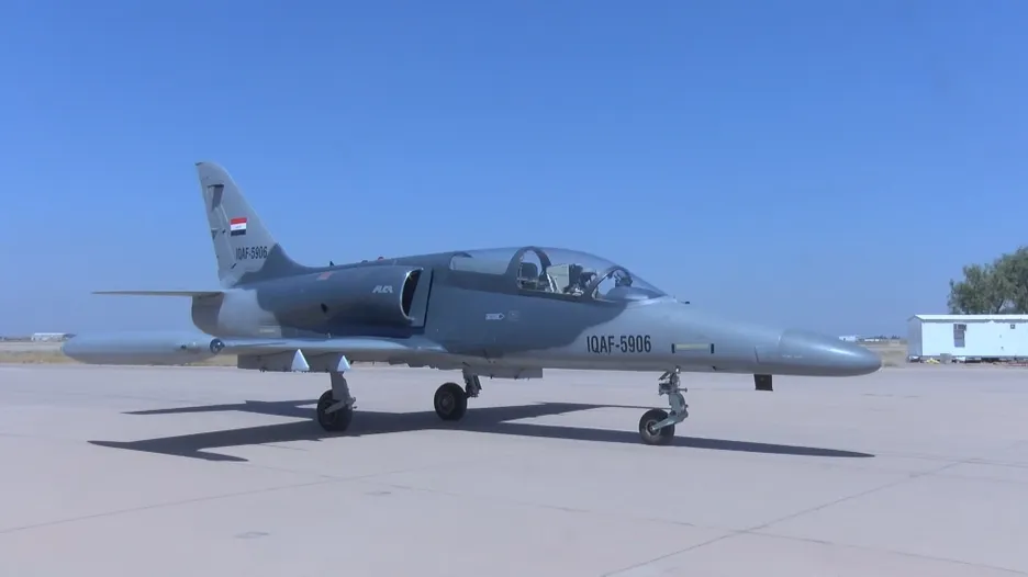 Video Irácké piloty L-159 budou dál cvičit čeští vojáci 