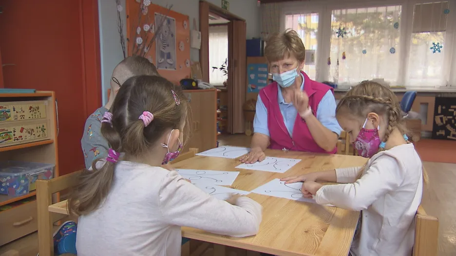 Video Události: Pediatři chtějí lepší péči o chronicky nemocné děti