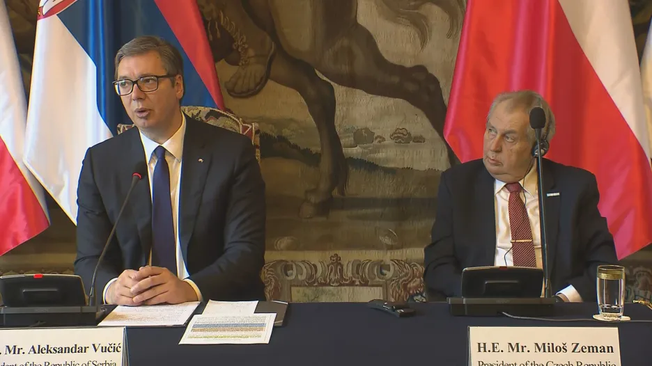 Video Prezident Miloš Zeman přivítal srbského prezidenta Alexandra Vučiče v Česku